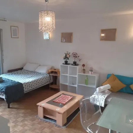 Homestay Symphonia Oasis