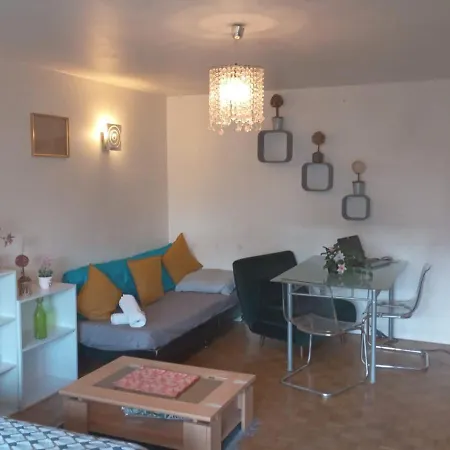 Homestay Symphonia Oasis